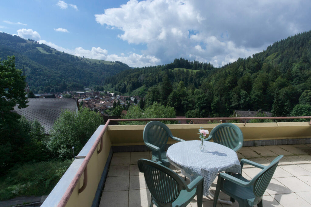 Großzügiger Panoramabalkon